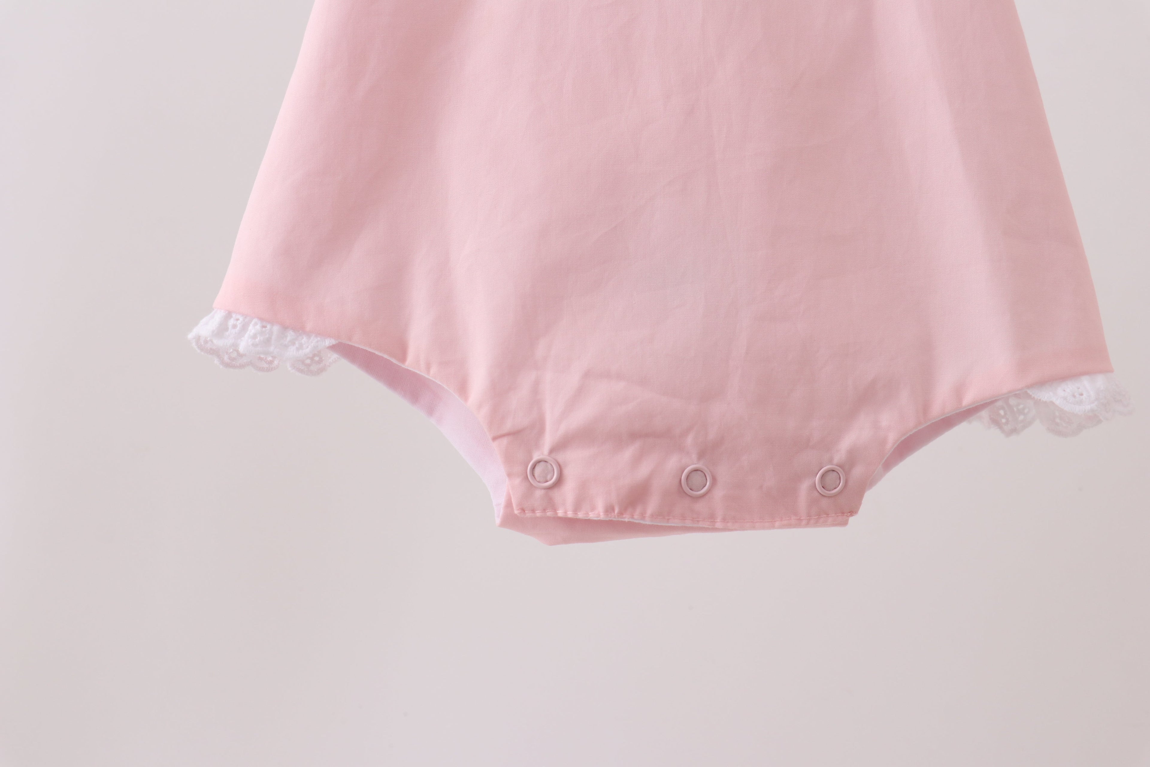 Pink ribbon ruffle bow bubble
