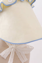 Cream lace bonnet